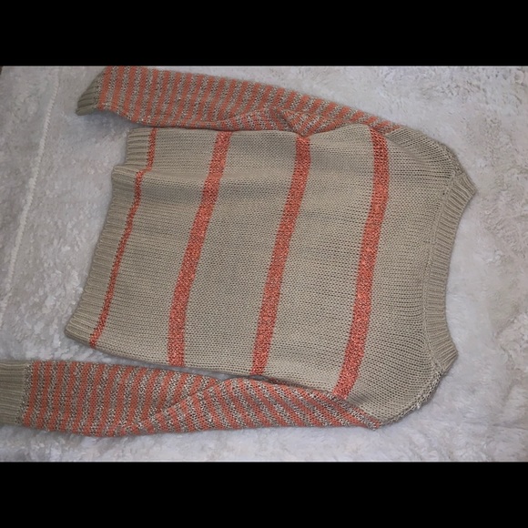 sweater - Picture 2 of 3